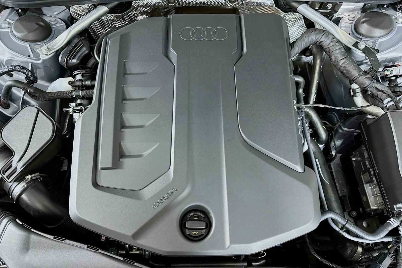 New 2026 Floret Silver Metallic Audi Premium image 12
