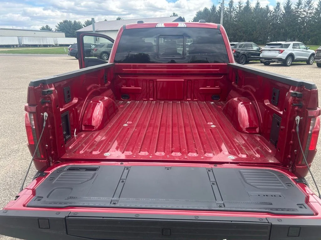 New 2026 Ruby Red Metallic Tinted Clearcoat Ford XLT image 20