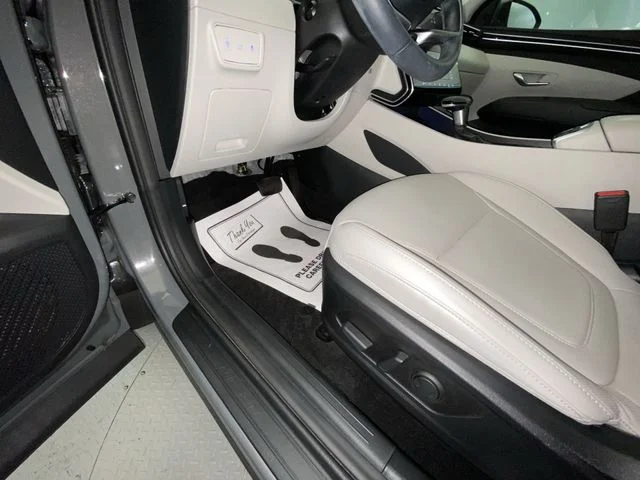 Used 2024 Gray Hyundai SEL image 12