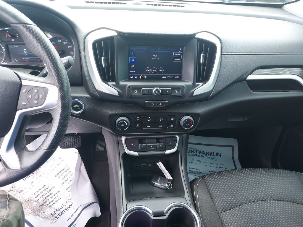 Used 2024 White GMC SLE image 20