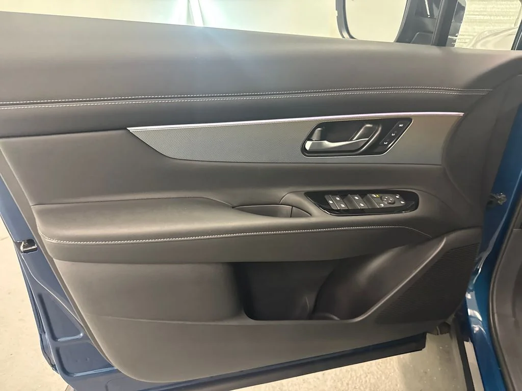 New 2026 Aurora Blue Pearl Metallic Nissan SL image 11