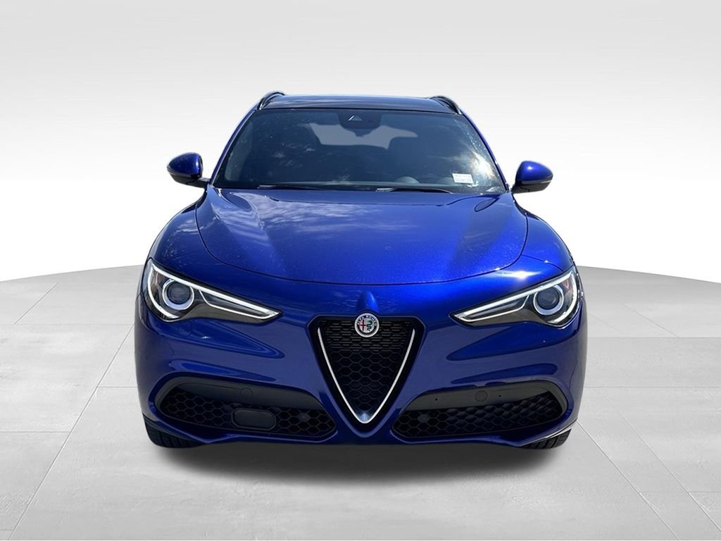 Used 2022 Blue Metallic Alfa Romeo Ti image 4