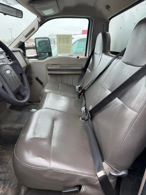 Used 2009 White Ford XL image 6