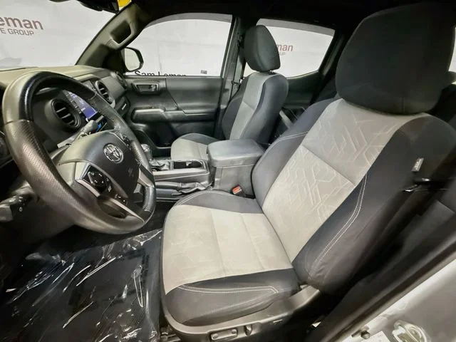 Used 2021  Toyota TRD Off-Road image 20