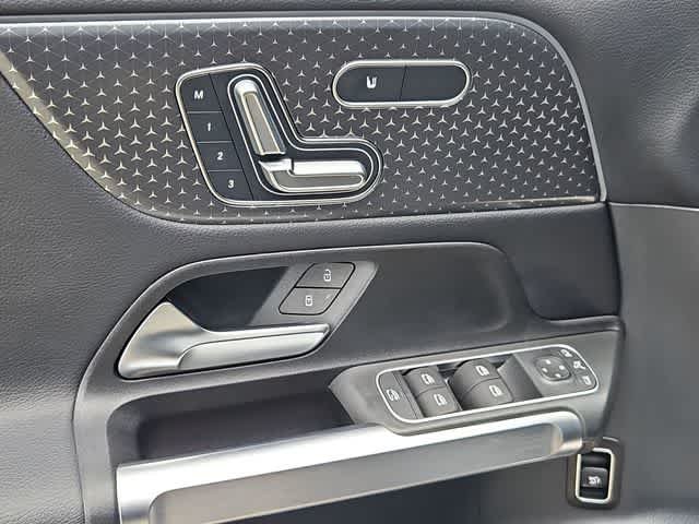 Certified Used 2025 Night Black Mercedes-Benz GLB 250 image 18
