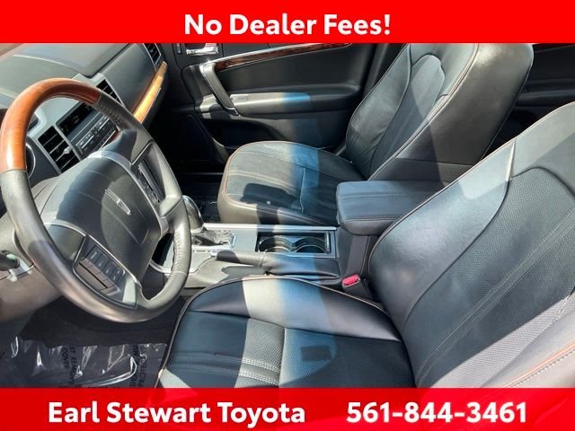 Used 2010  Lincoln Base image 20