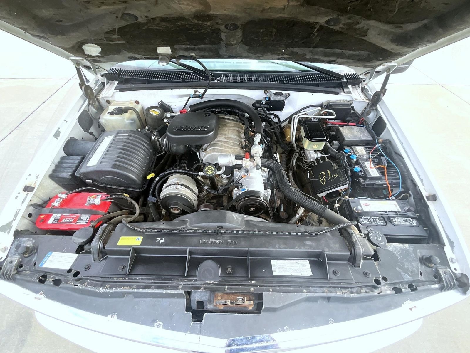 Used 1997 White Chevrolet Base image 25