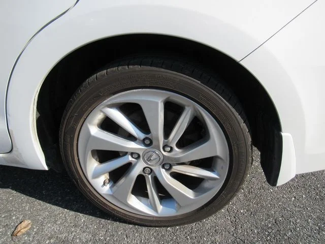 Used 2016 White Acura 2.4L image 5