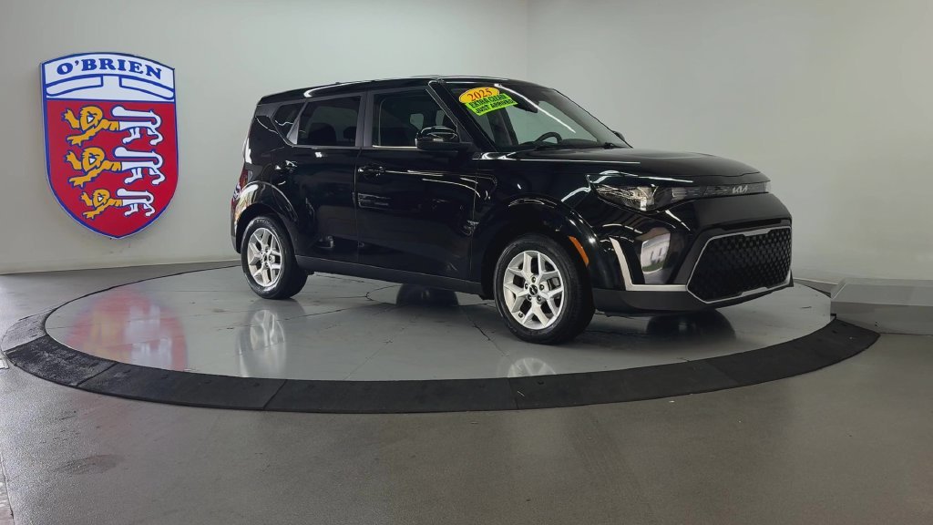 Used 2025 Kia Soul LX with VIN KNDJ23AU6S7935535 for sale in Normal, IL