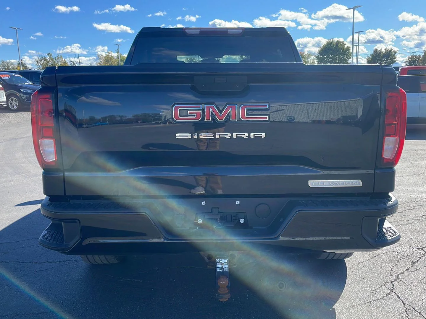 Used 2020 Onyx Black GMC Elevation image 9
