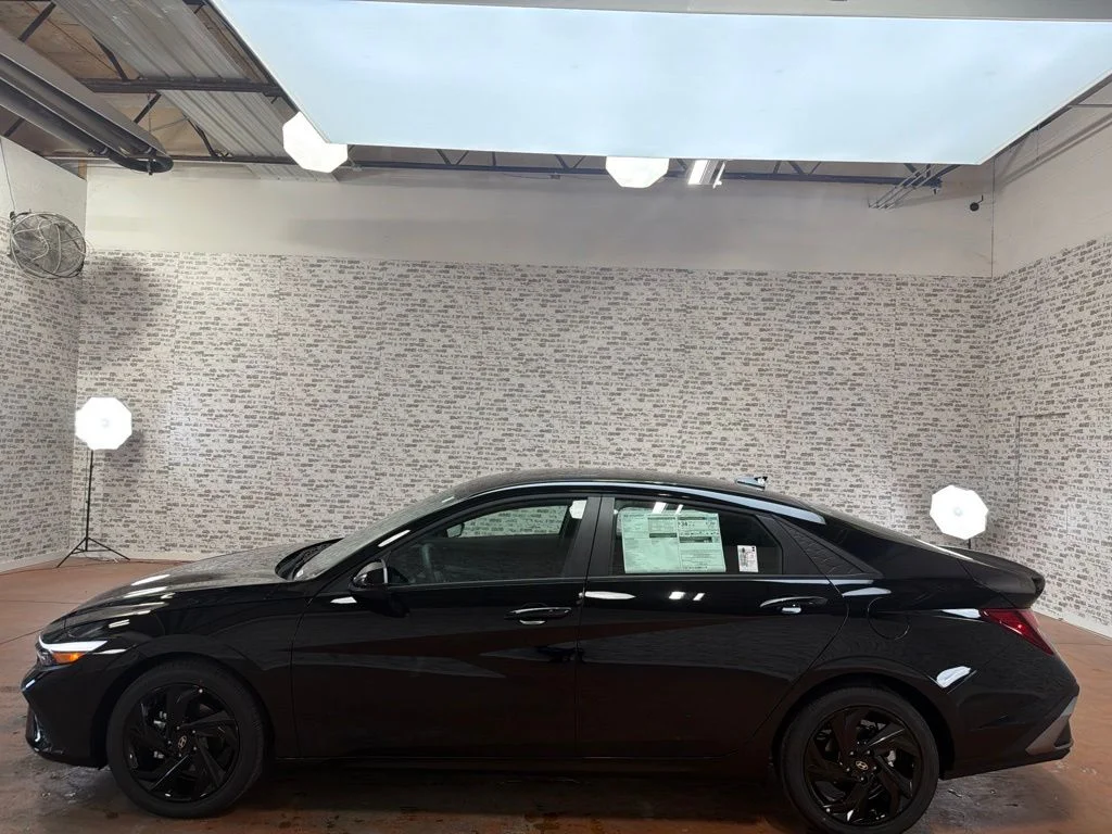 New 2026 Abyss Black Hyundai SEL Sport image 4