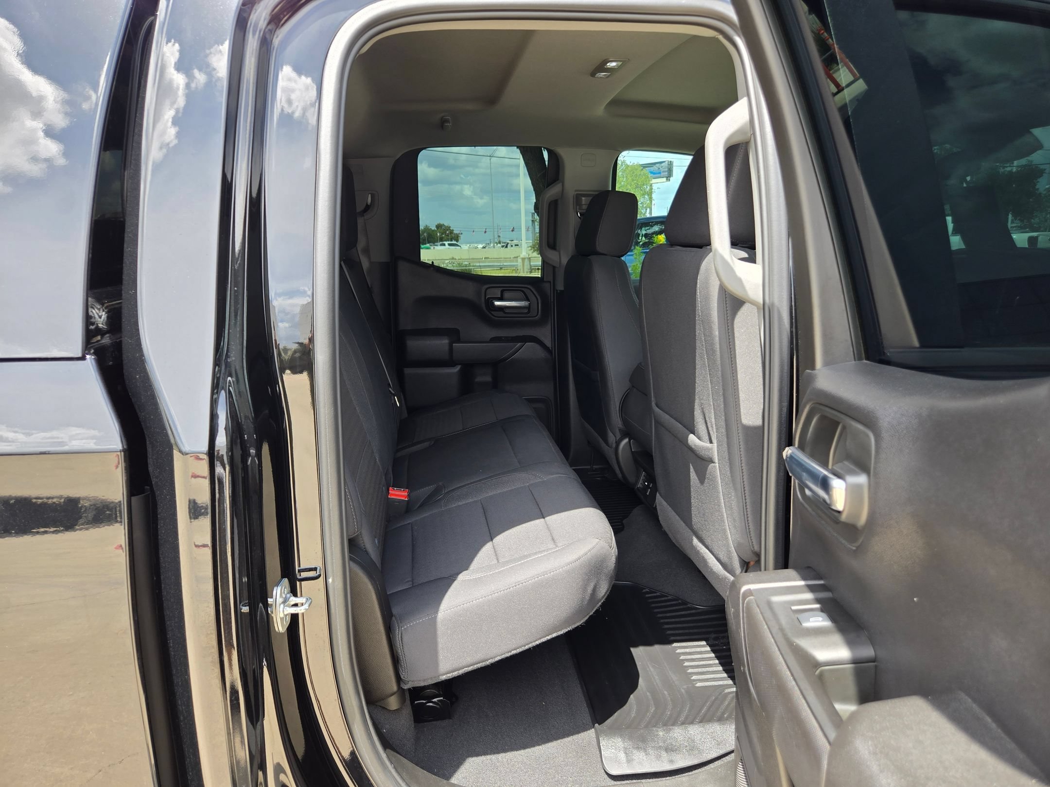 Used 2025 Black Chevrolet Custom image 21