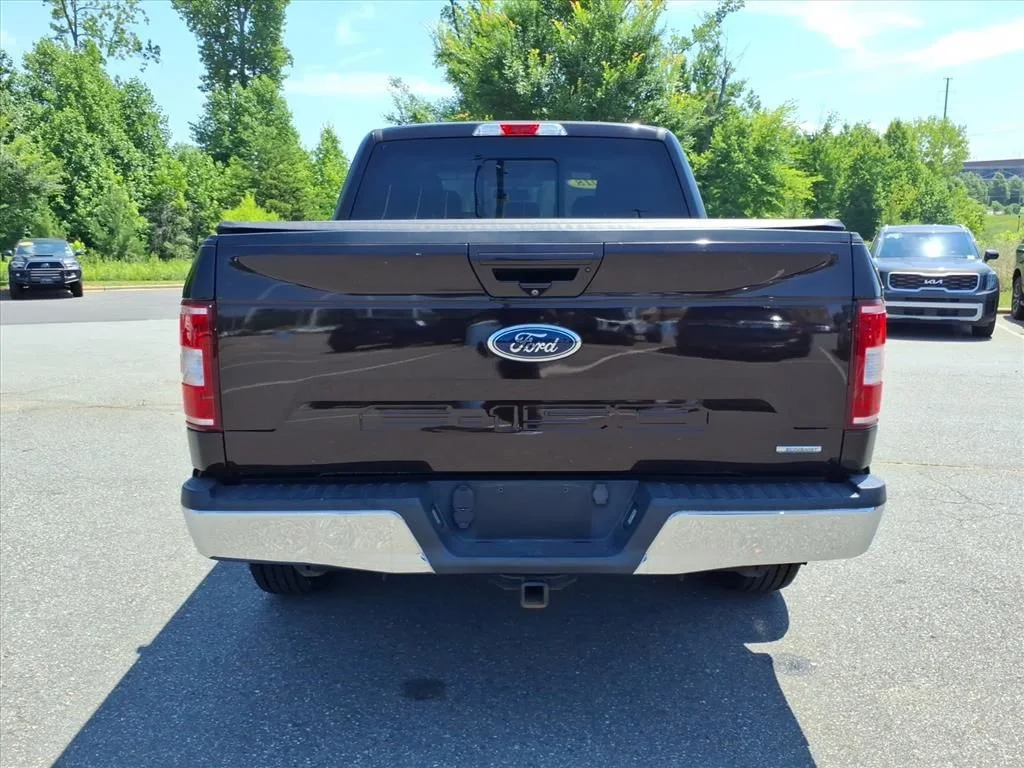 Used 2018 Red Ford Lariat image 32