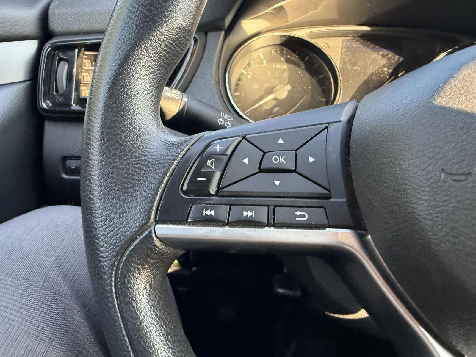 Used 2021 Bk Nissan S image 12