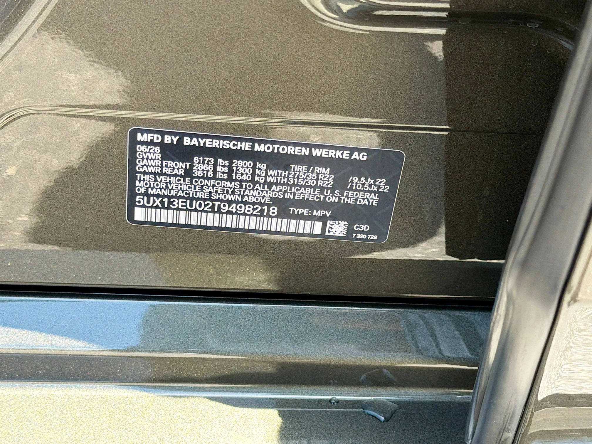 New 2026 Manhattan Green Metallic BMW sDrive40i image 42