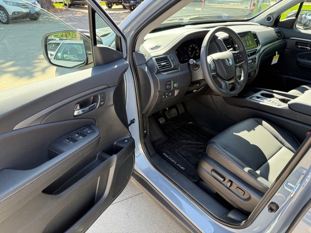 Used 2026  Honda RTL image 11