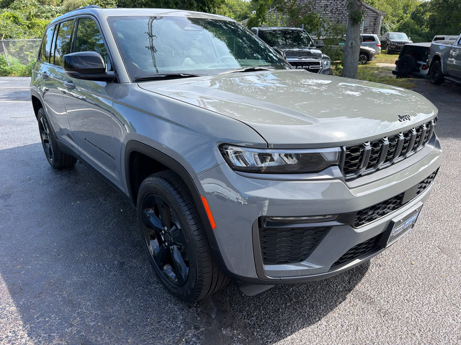 2027 Jeep Grand Cherokee