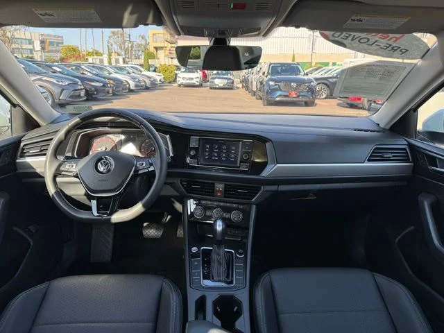 Used 2021 White Volkswagen 1.4T SE image 13