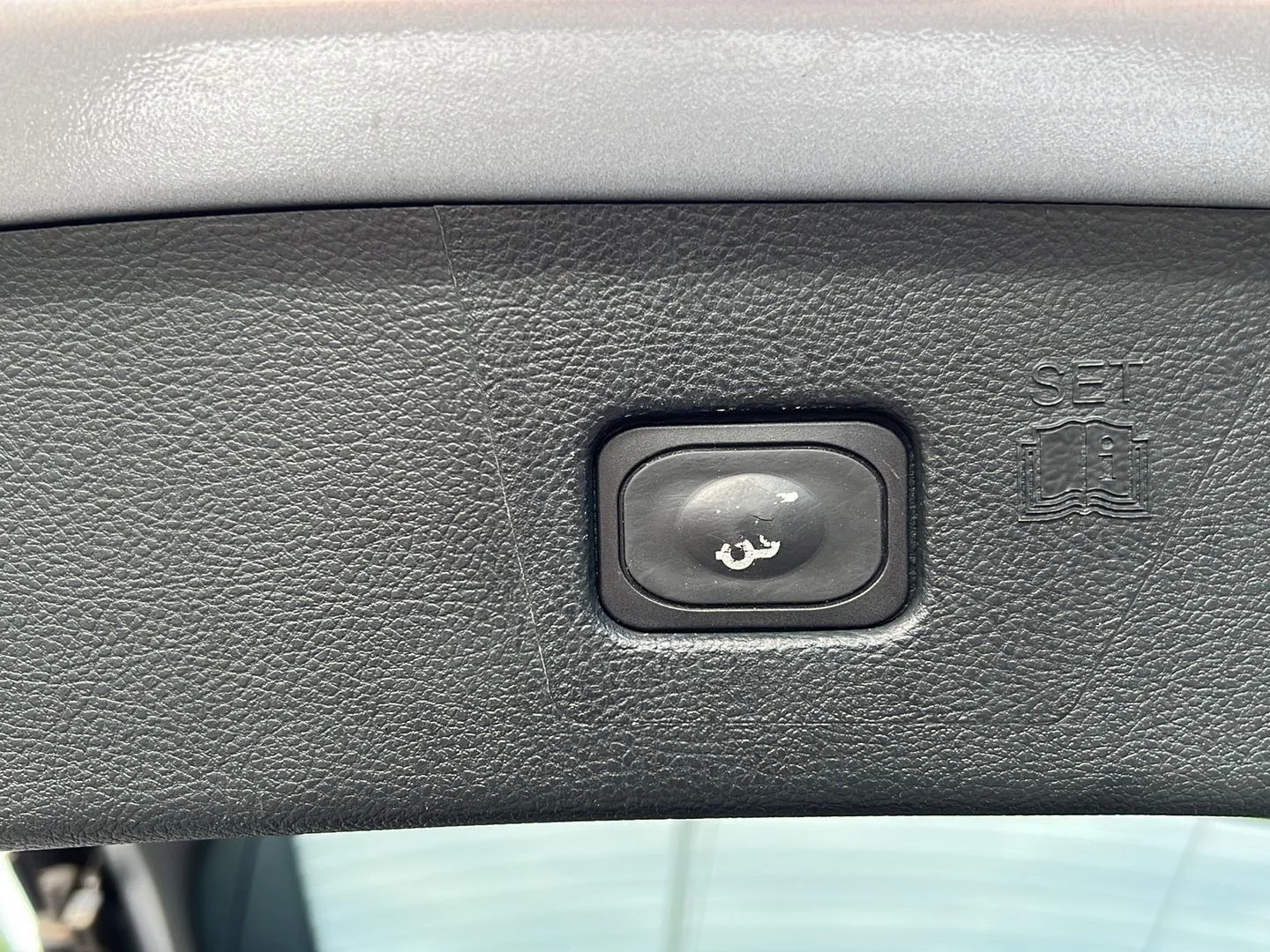 Used 2021 Iconic Silver Ford SEL image 14