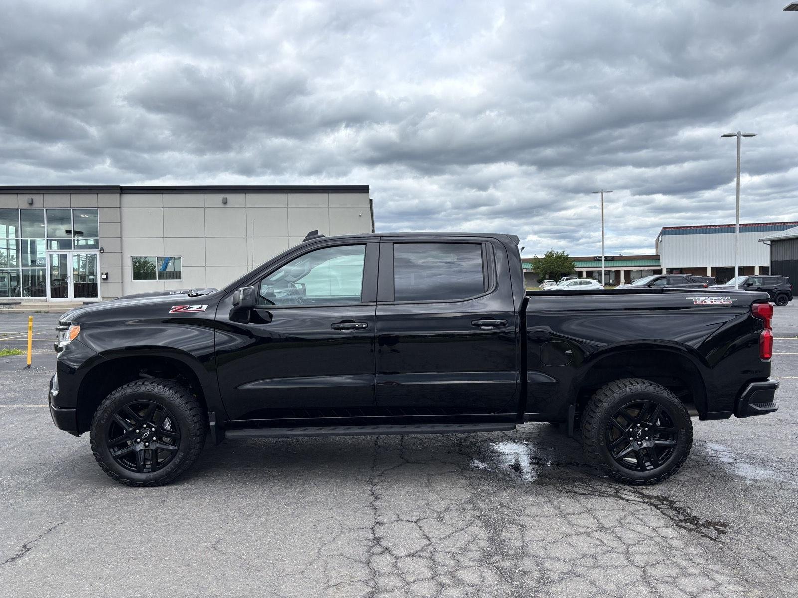 Used 2023 Black Chevrolet LT Trail Boss image 4