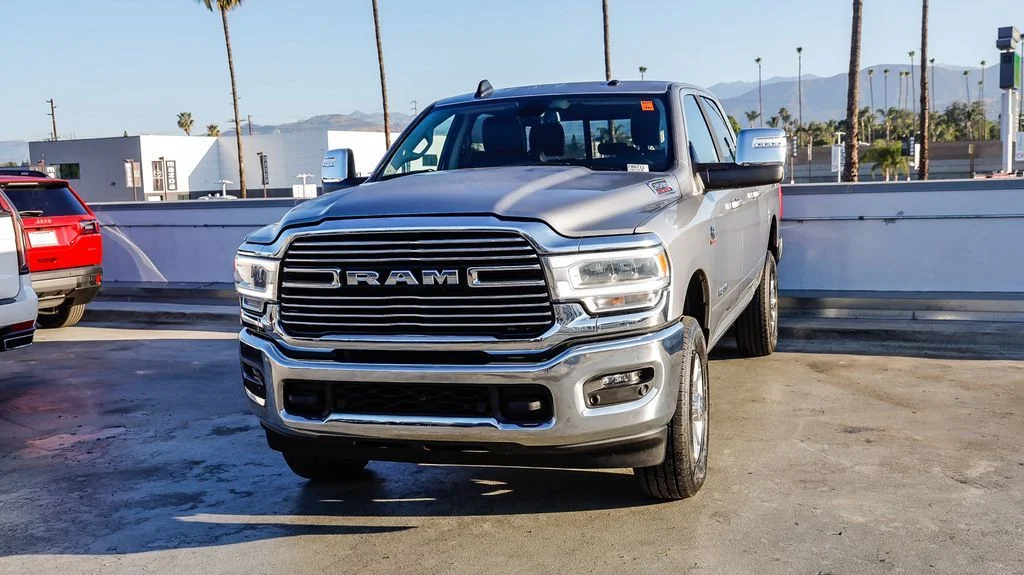 Used 2024 Silver Ram Laramie image 4