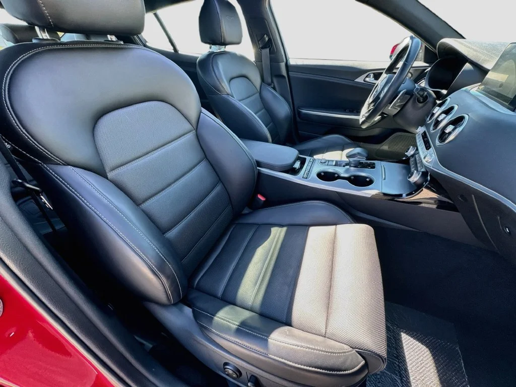 Used 2018 Red Kia GT2 image 35