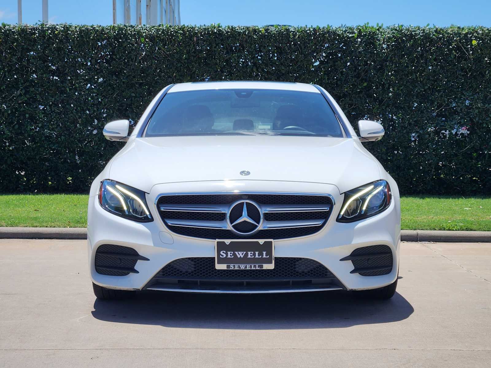 Used 2019 Polar White Mercedes-Benz E 300 image 2