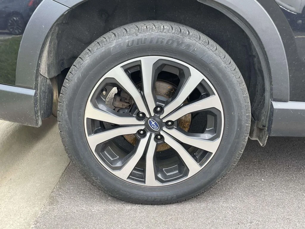 Used 2019 Crystal Black Silica Subaru Limited image 5