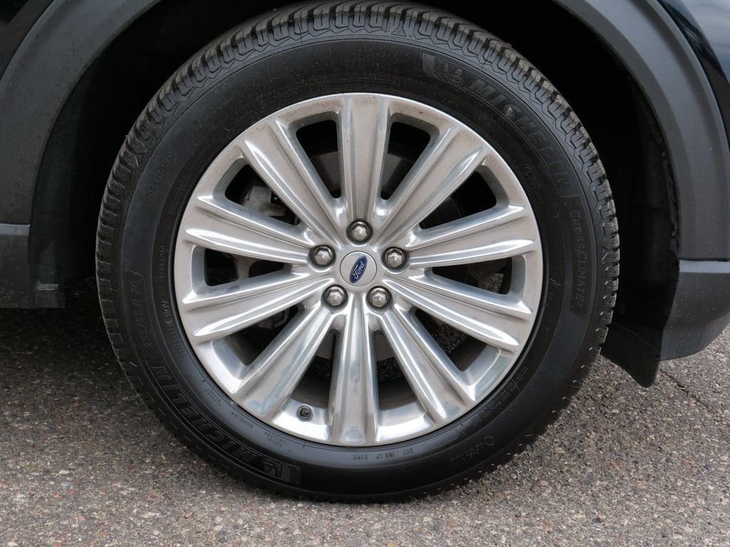 Certified Used 2022 Black Ford Limited image 7