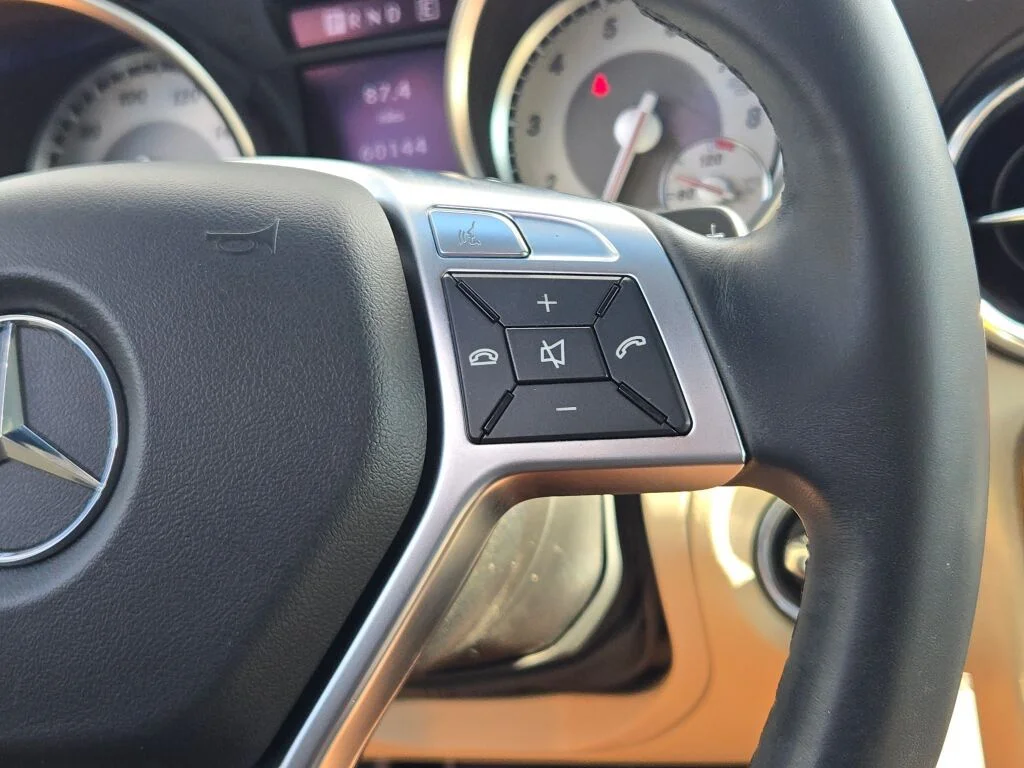 Used 2012 Blue Mercedes-Benz SLK 250 image 25