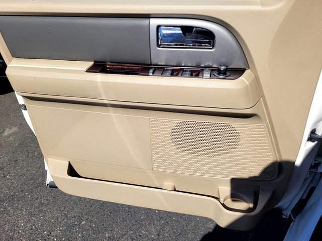 Used 2013 White Ford XLT image 15