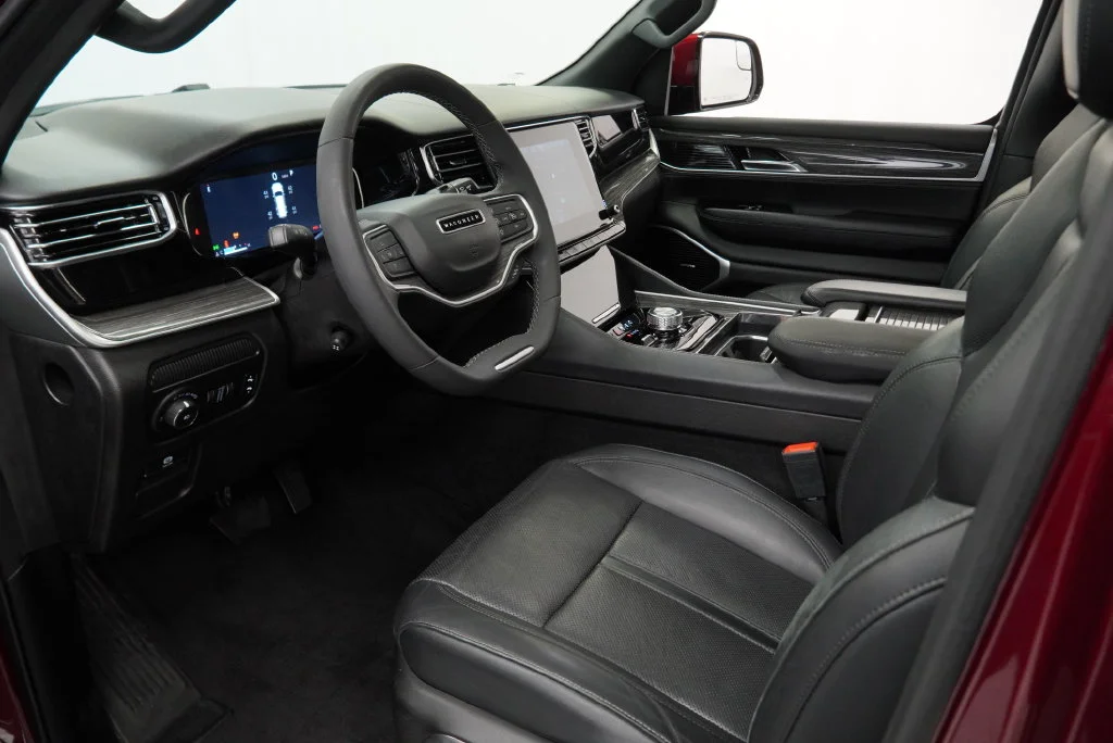Used 2022 Red Jeep Series II image 19