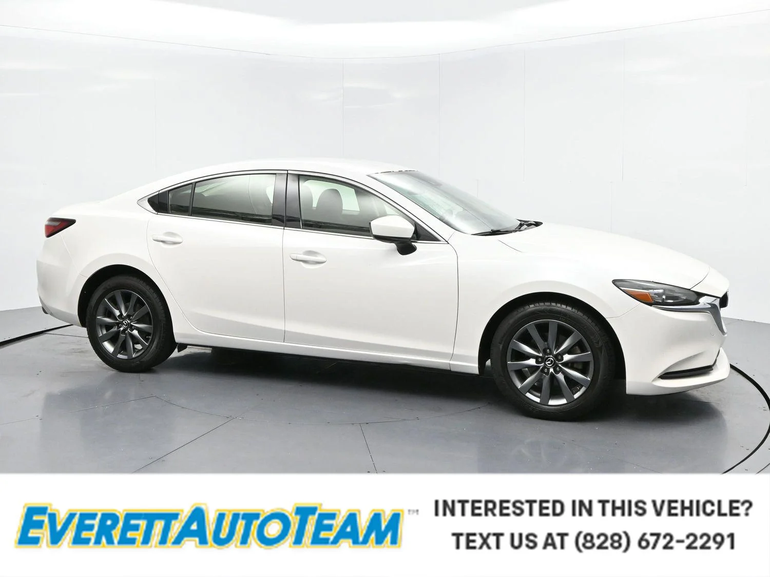 Used 2018 Snowflake White Pearl Mica Mazda Sport image 1