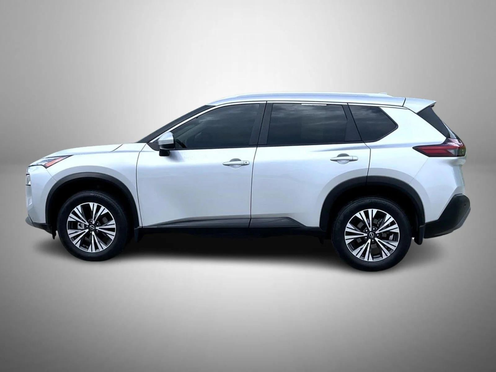 Used 2023 Silver Nissan SV image 8