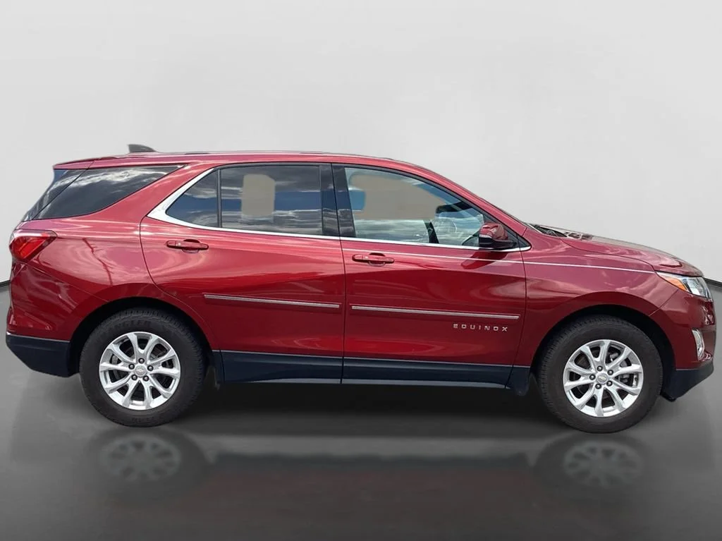Used 2019 CAJUN RED TINTCOAT Chevrolet LT image 4