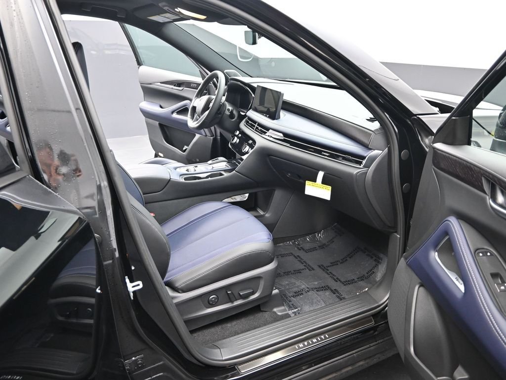 Used 2026 Black INFINITI SPORT image 15