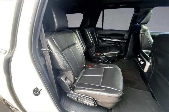 Used 2021 White Ford XLT image 26