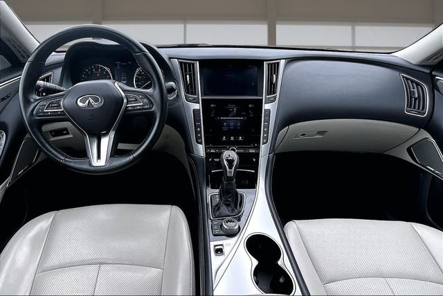 Used 2023 Black INFINITI LUXE image 16