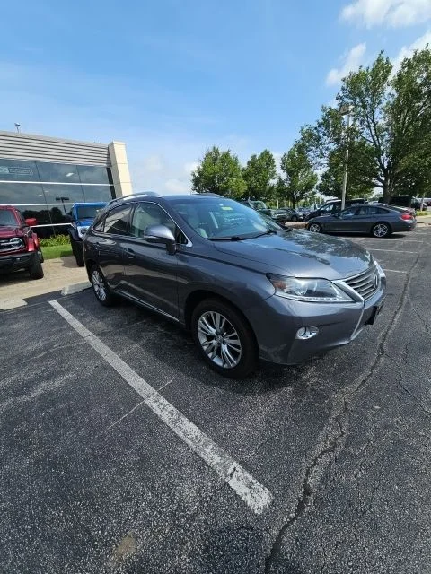 Used 2013 Gray Lexus 350 image 3