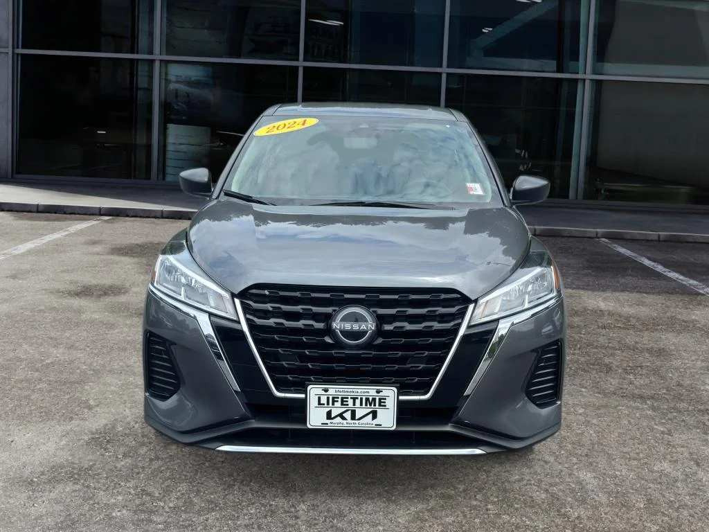 Used 2024 Nissan Kicks S with VIN 3N1CP5BV8RL509528 for sale in Murphy, NC