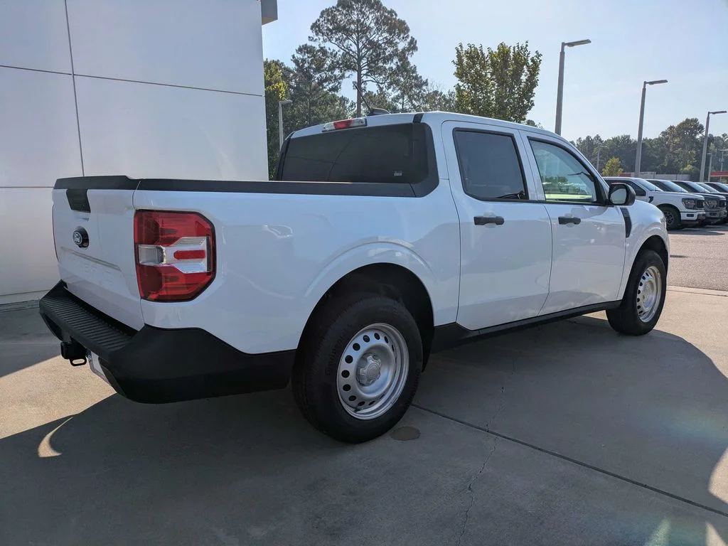 New 2026 Oxford White Ford XL image 4