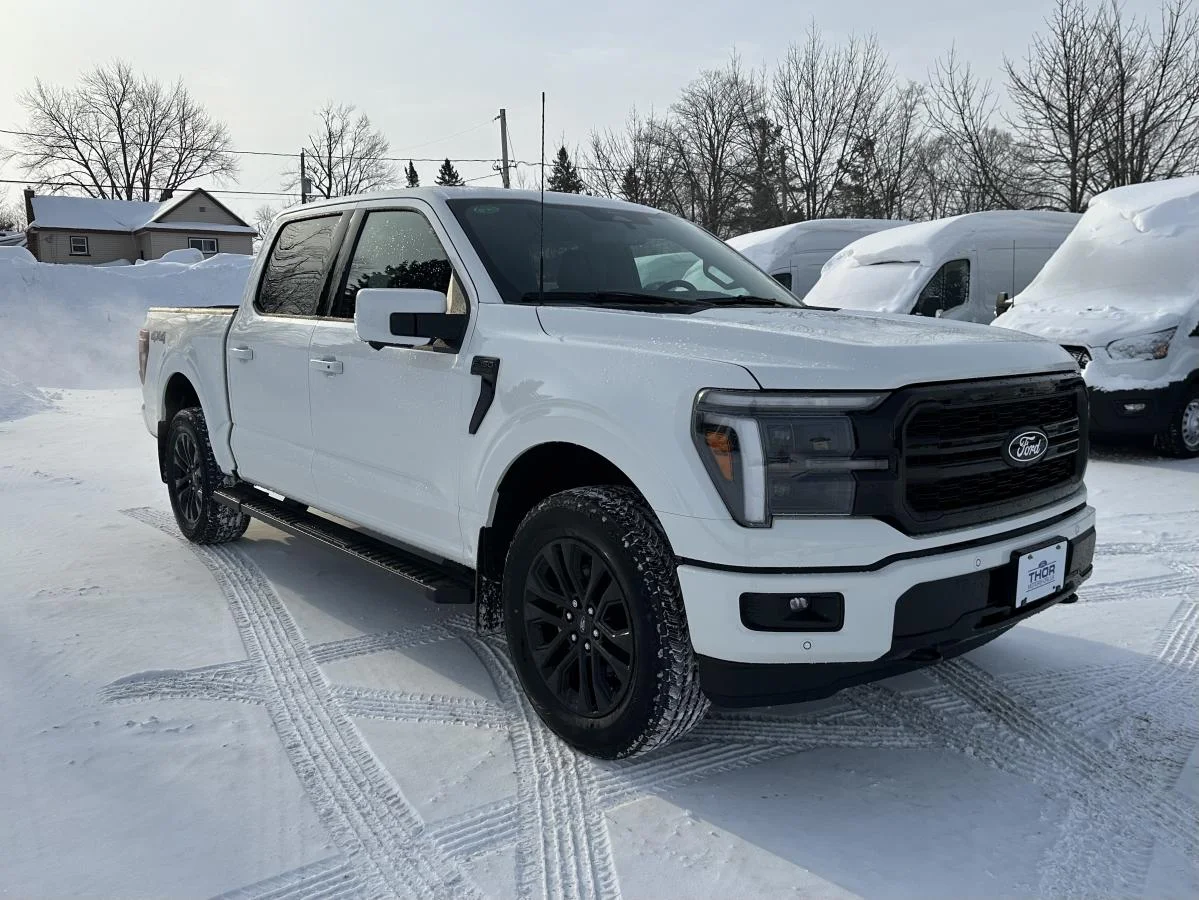 Used 2026 White Ford Lariat image 3