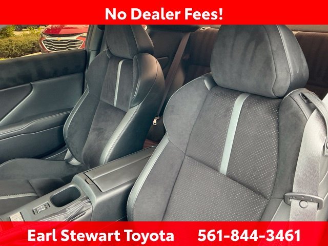 Certified Used 2025  Toyota Premium image 16