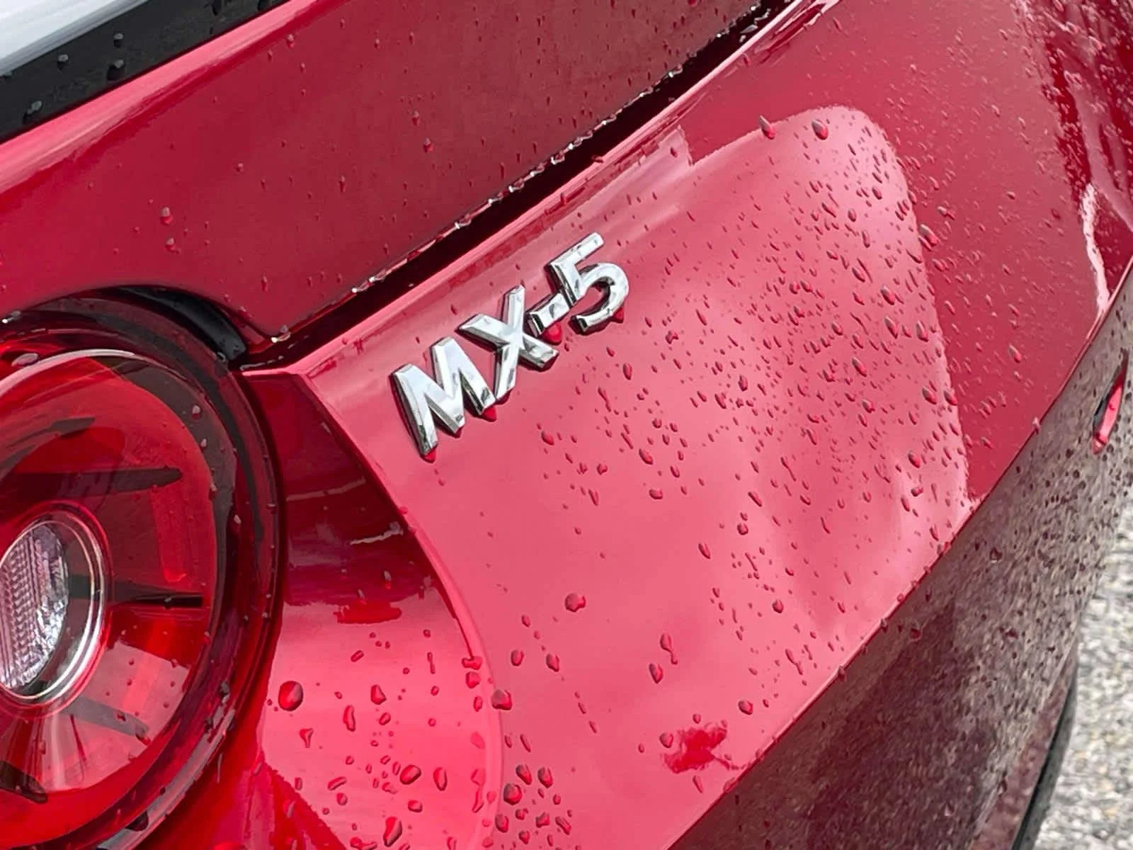 2025 Mazda MX-5 Miata RF Grand Touring - Photo 11