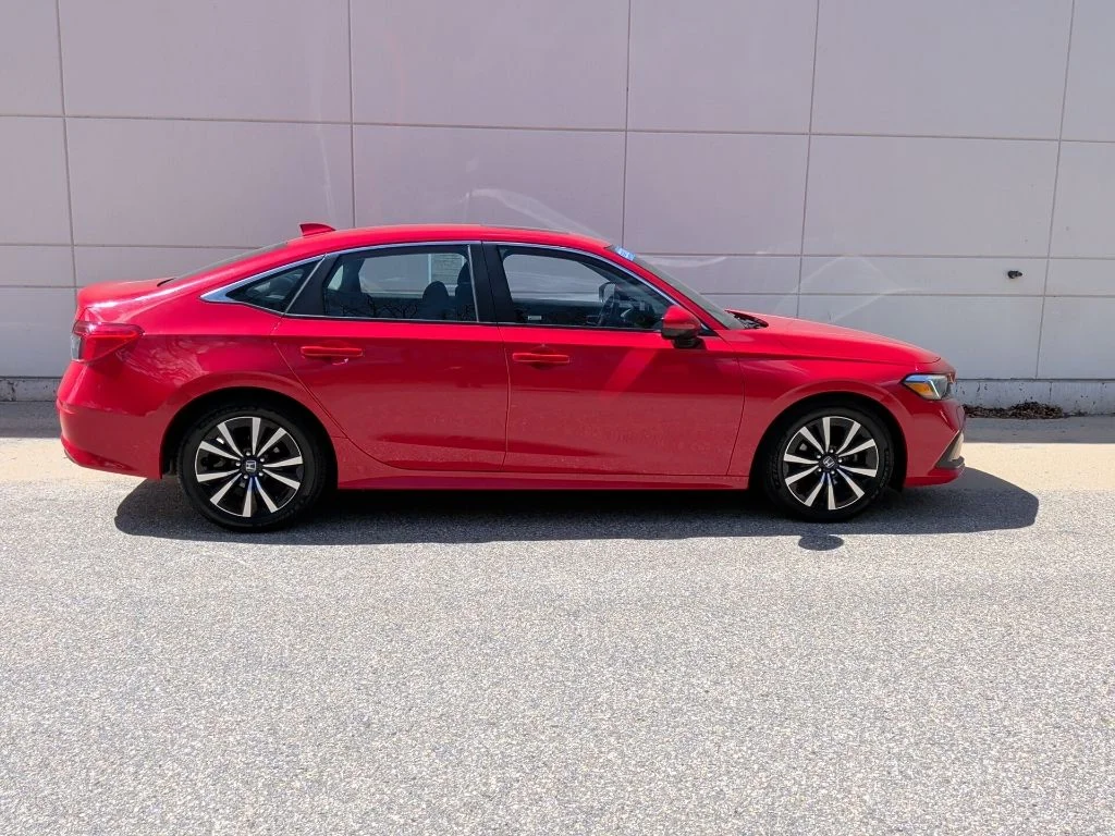 Certified Used 2023 Rallye Red Honda EX image 5