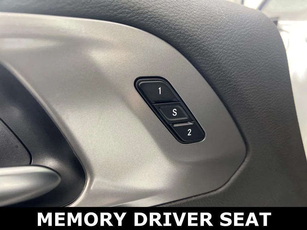Used 2026 Bright White Clearcoat Chrysler Select image 14
