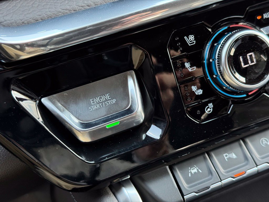 New 2026 Glacier White Tricoat GMC Denali image 27