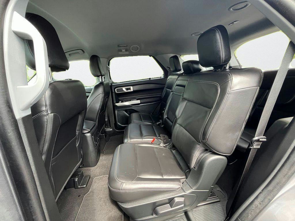 Used 2023 Gray Ford XLT image 24