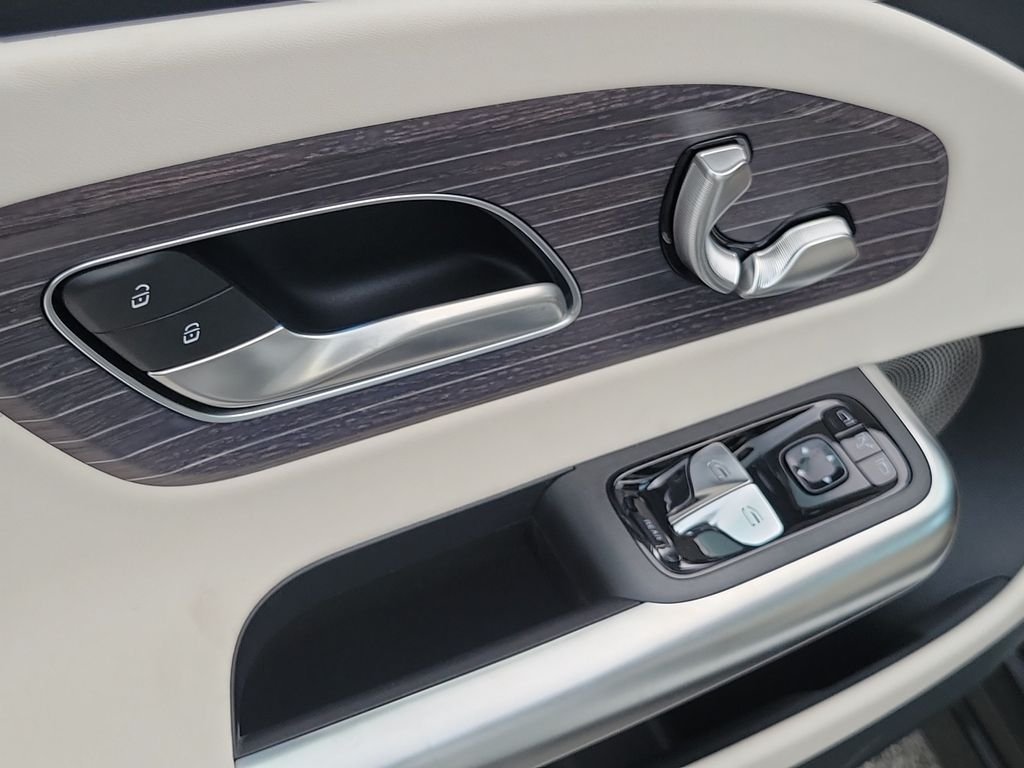 New 2027 Polar White Mercedes-Benz CLA 220 image 17