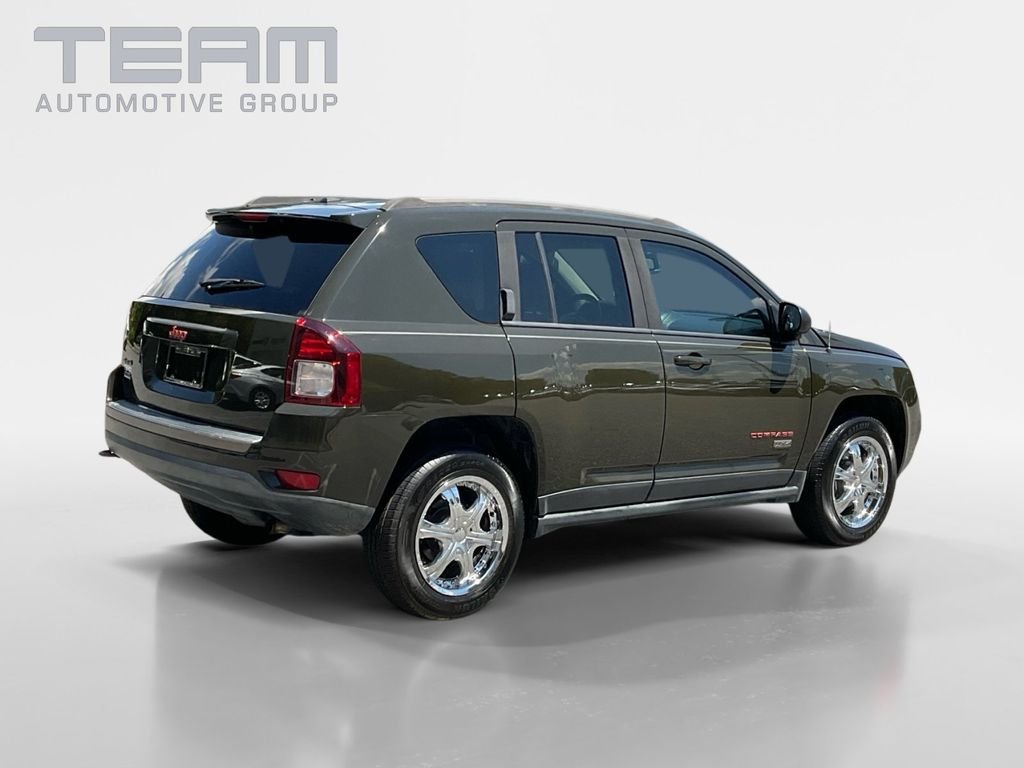 Used 2016 Green Jeep Sport image 7